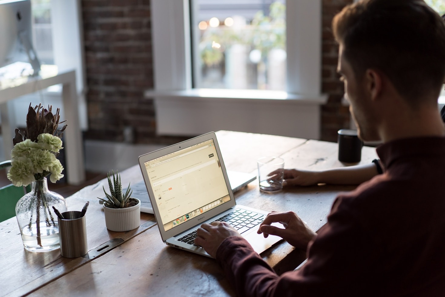 Histórias de Sucesso: Alunos que Mudaram de Vida com Aprendizado Digital